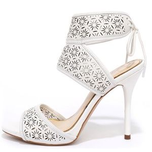 Jessica Simpson Barcia Powder White Leather Heels Size